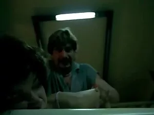 Lei era in piedi con ...