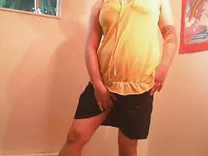 Una bionda casalingh ...