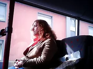 Sexy bionda in pieno ...